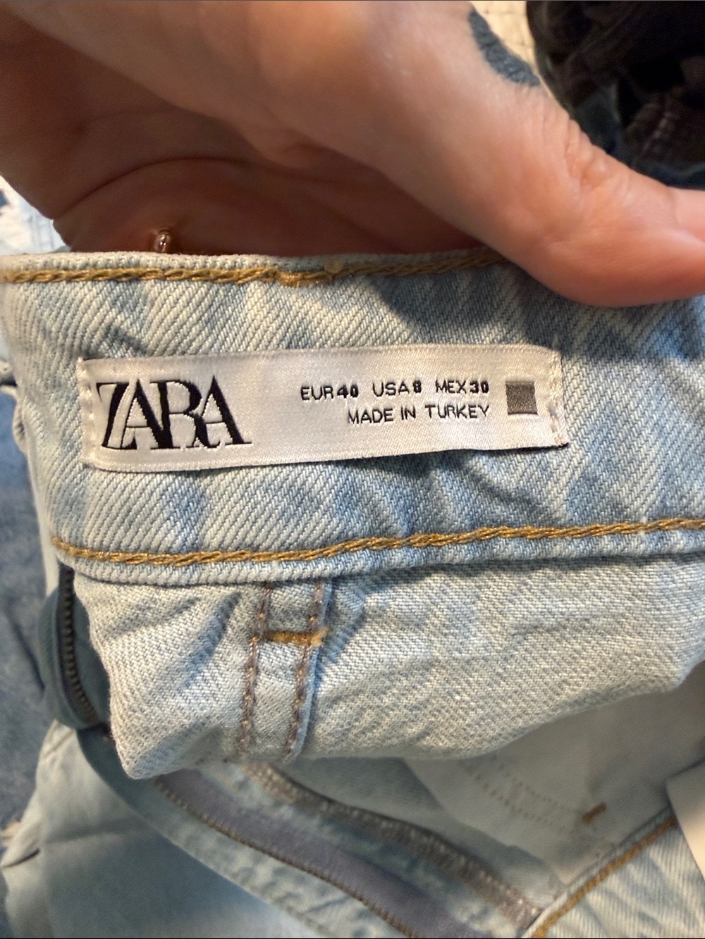 Abercrombie & Fitch Jean 3pk! (1 Zara) - Picture 2 of 8
